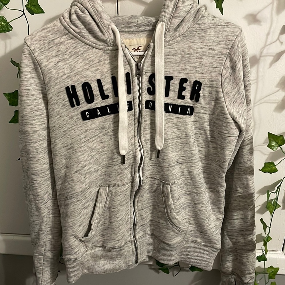 Cute Vintage Gray Hollister Zippered Sweatshirt